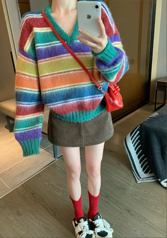 彩虹條紋毛衣