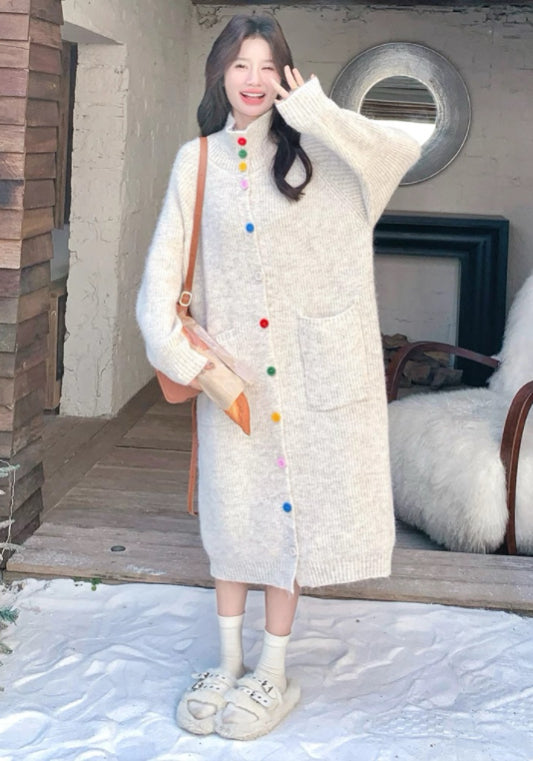 彩色扣毛衣裙