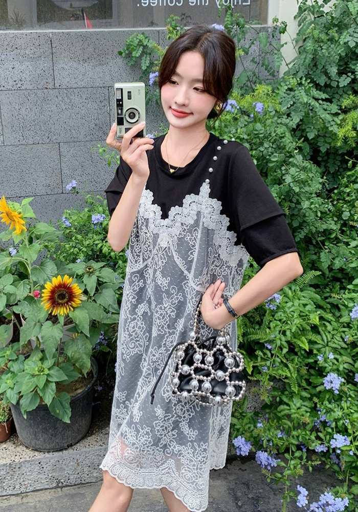 黑色蕾絲假兩件拼接連身裙