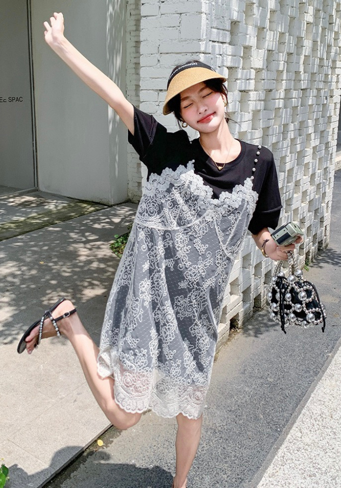 黑色蕾絲假兩件拼接連身裙