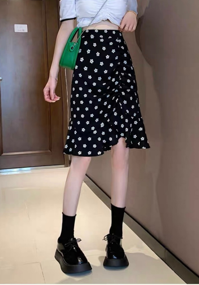 碎花魚尾包臀半身裙