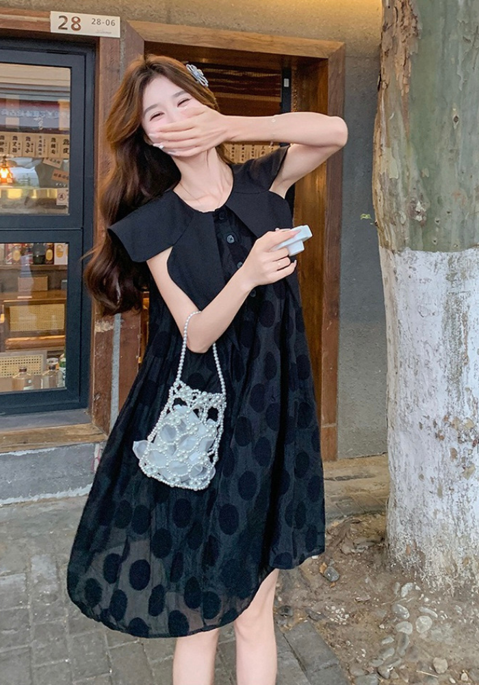 娃娃領A字黑色連身裙