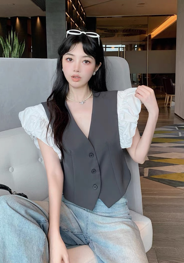 French V-neck puff sleeve blazer