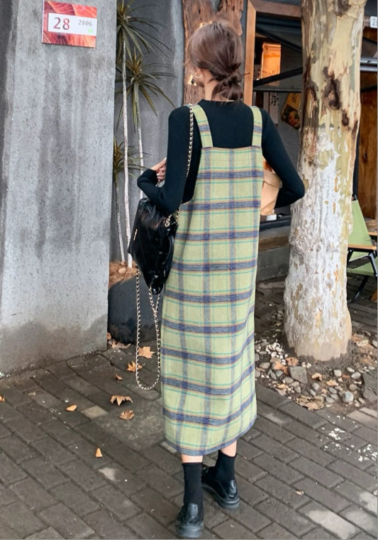 綠格子背帶裙