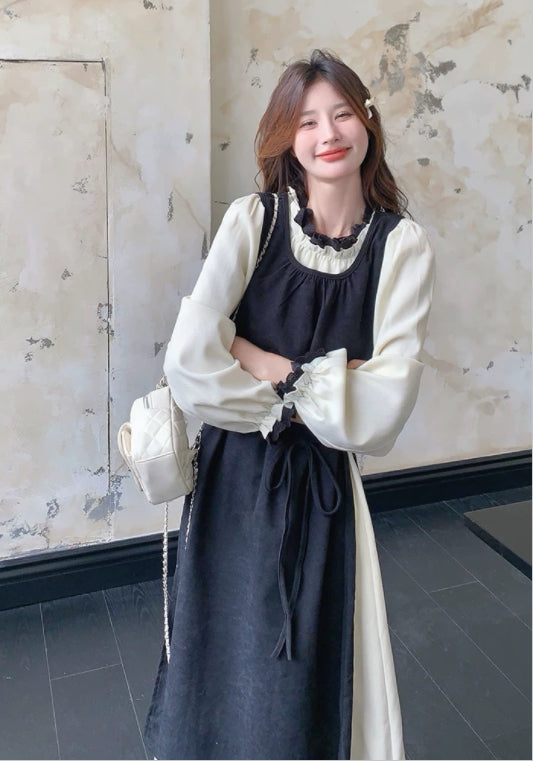 Black and white dress with ruffled trim (two-piece set)