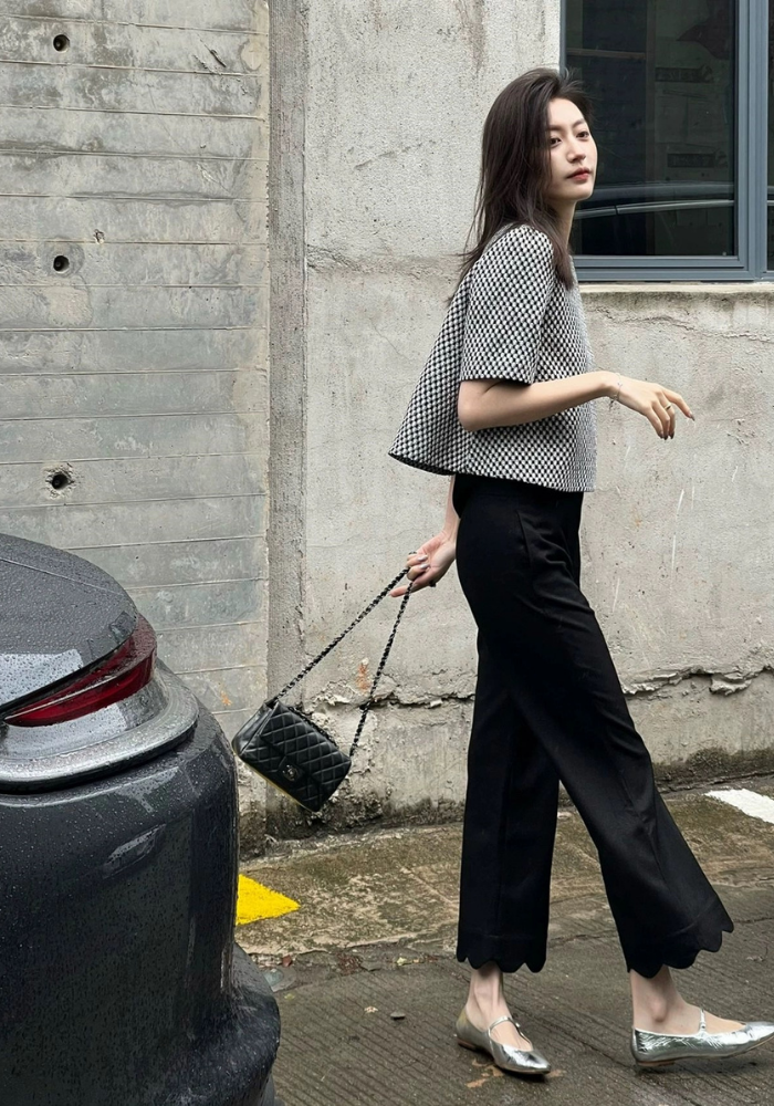 Korean cool style age-reducing suit
