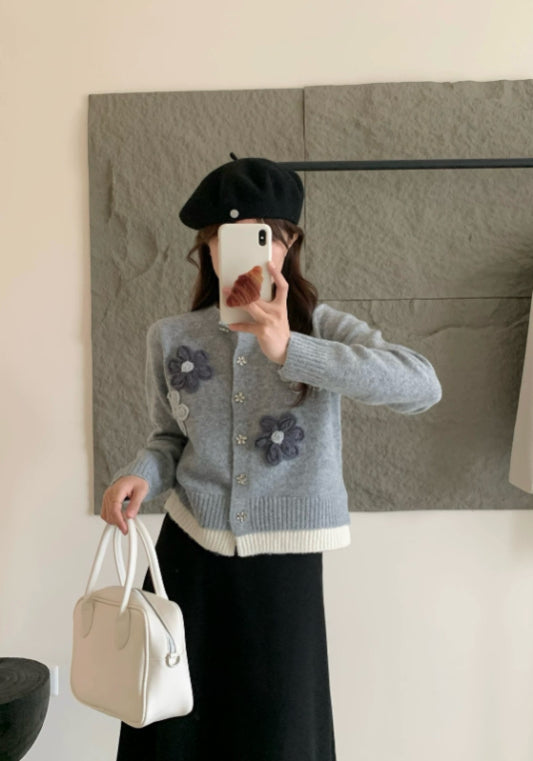 Gray three-dimensional floral sweater