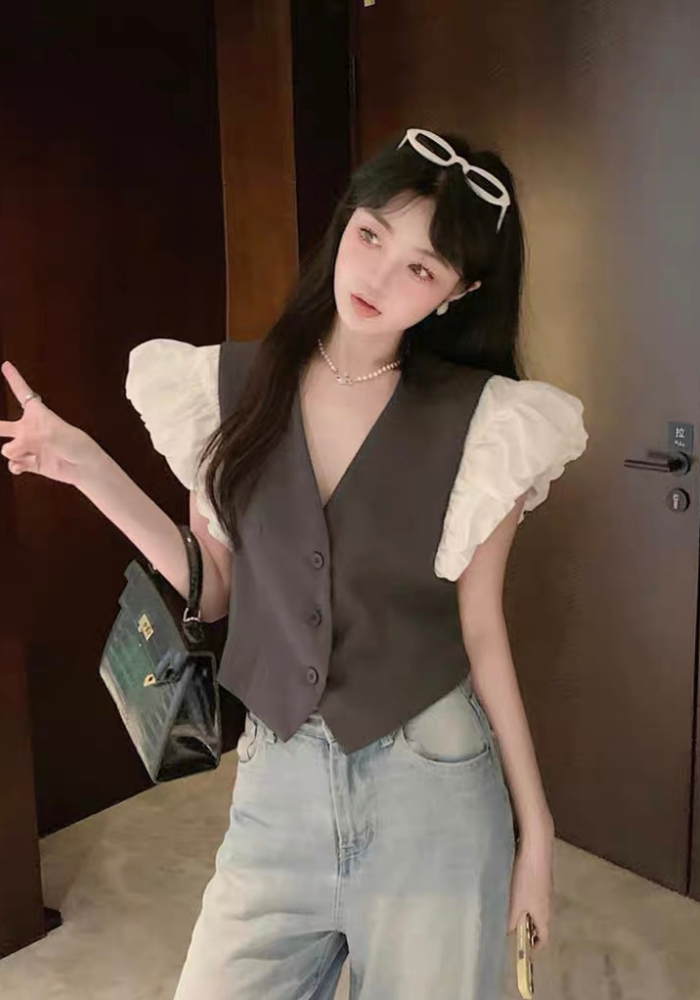 French V-neck puff sleeve blazer