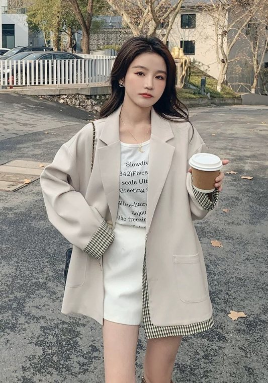 拼格杏色西裝外套