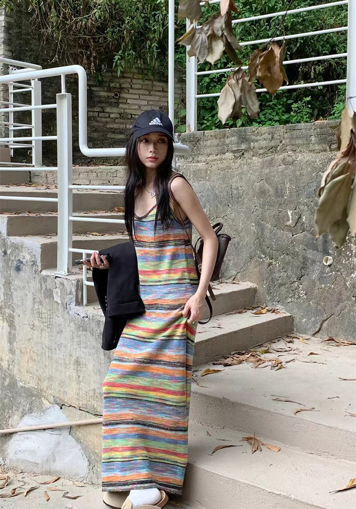 彩虹條紋針織連身裙