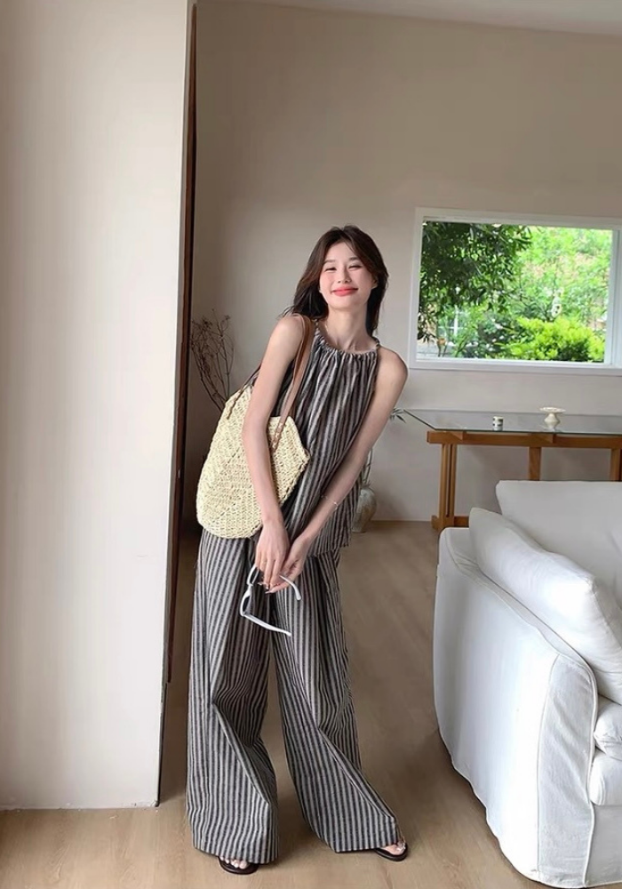 Resort style striped top + wide leg pants suit