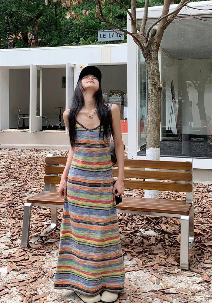 彩虹條紋針織連身裙
