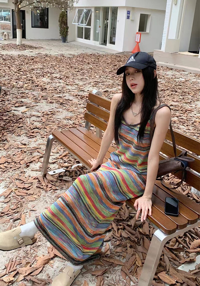 彩虹條紋針織連身裙
