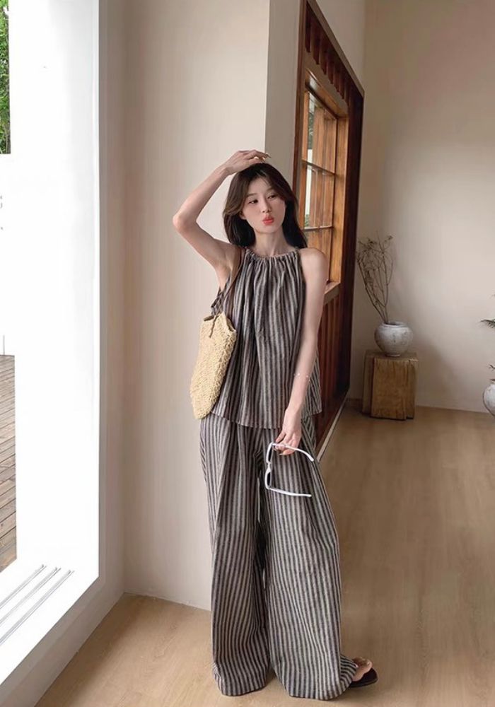 Resort style striped top + wide leg pants suit