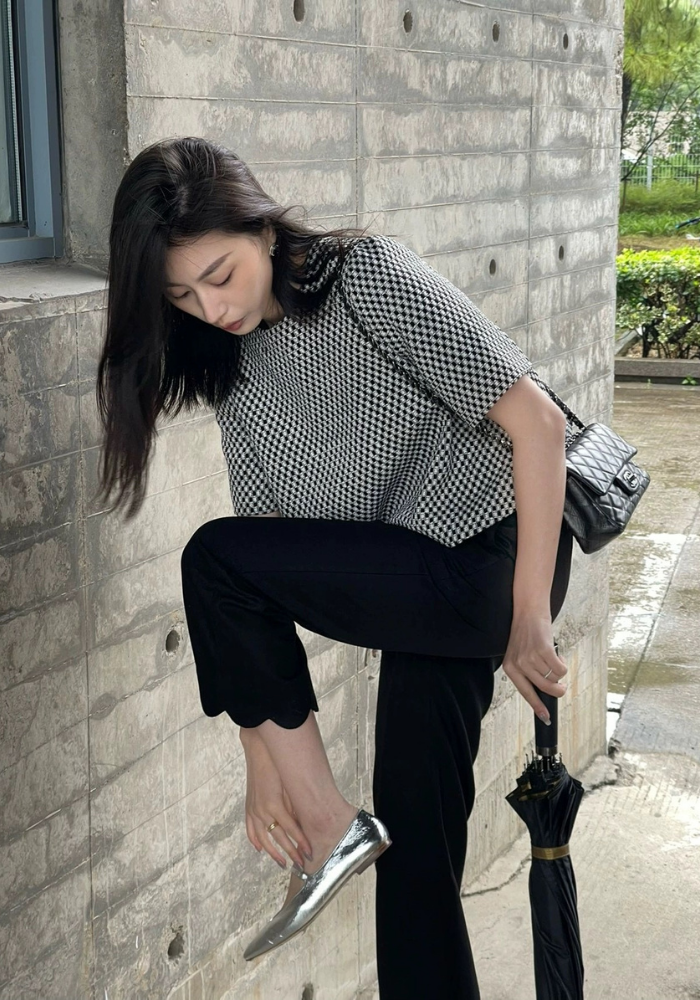 Korean cool style age-reducing suit