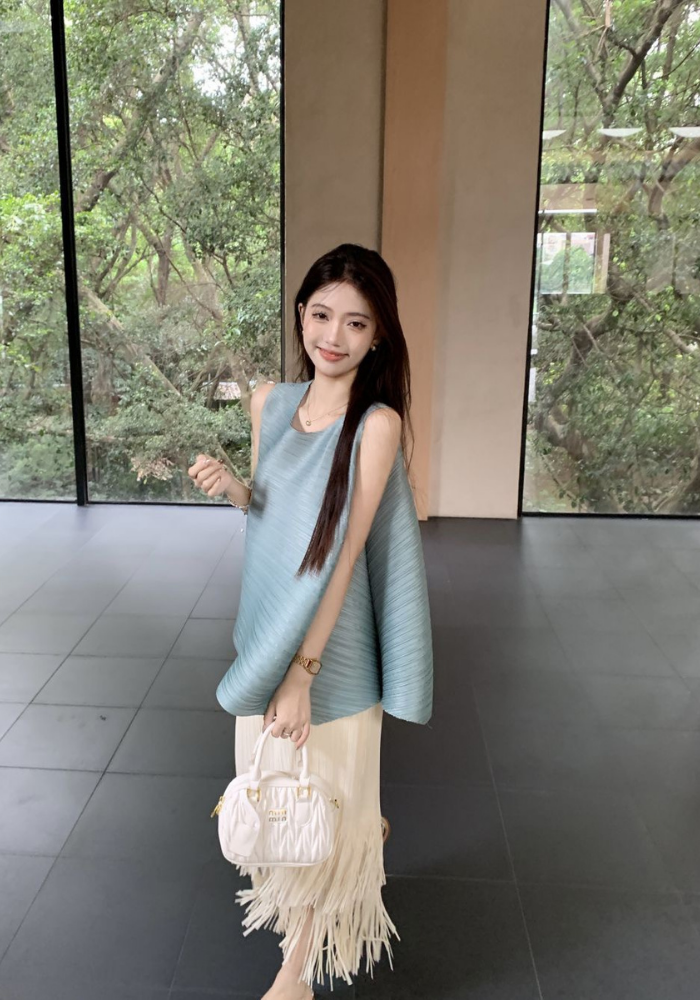 French camisole + fringed skirt