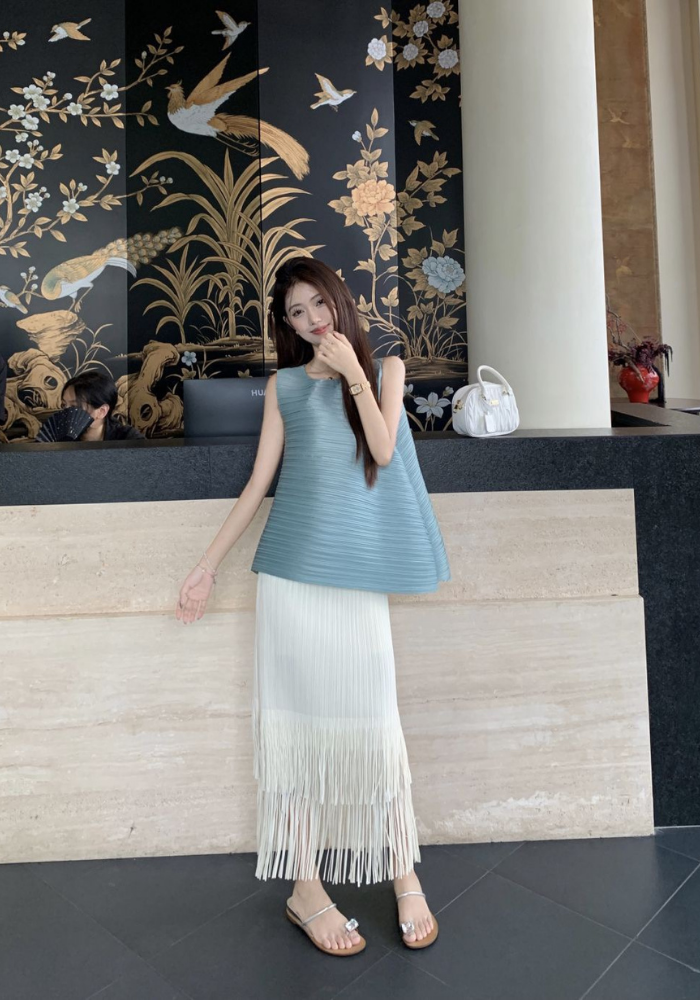 French camisole + fringed skirt