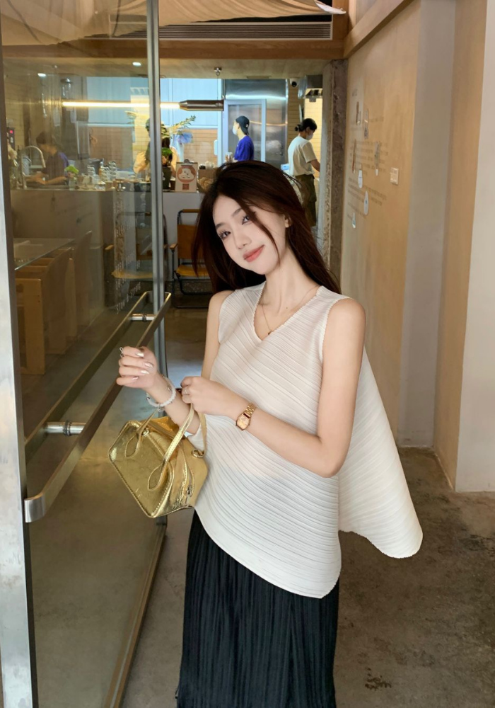 French camisole + fringed skirt
