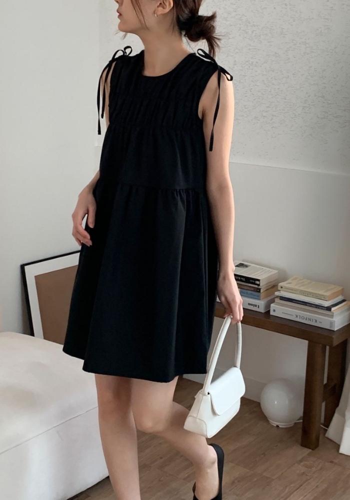 復古圓領摺皺蝴蝶結綁帶連身裙