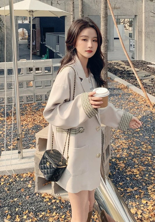 拼格杏色西裝外套