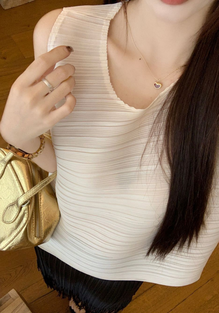 French camisole + fringed skirt