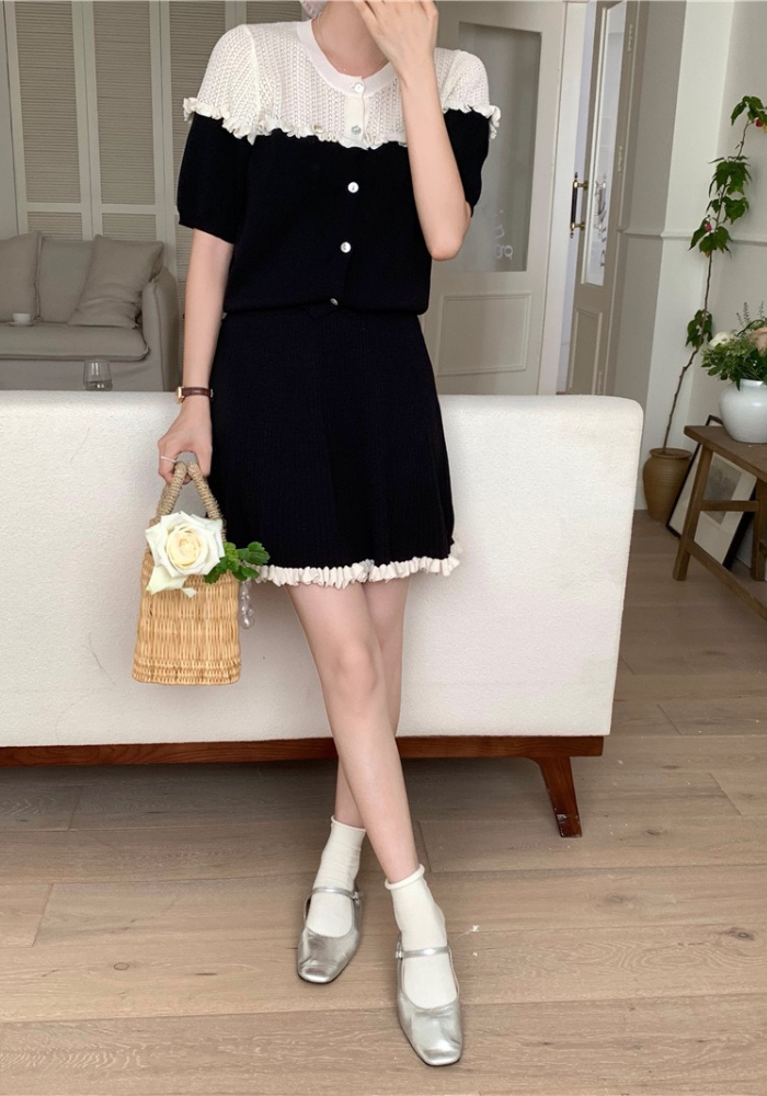 Contrast color knitted lace top + skirt set