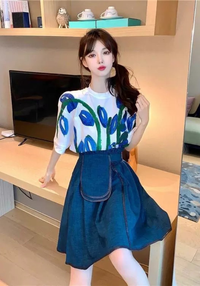 Oil painting short sleeve + irregular A-line skirt suit