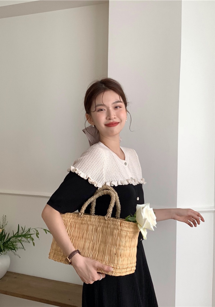 Contrast color knitted lace top + skirt set