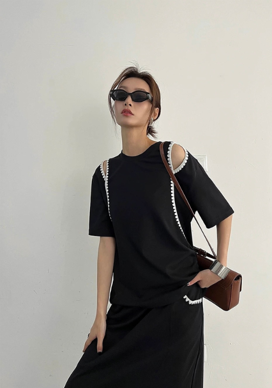New Black Off-Shoulder T+ Slit Skirt Set
