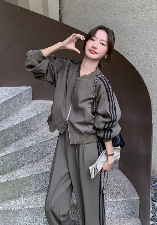 Dark brown casual suit