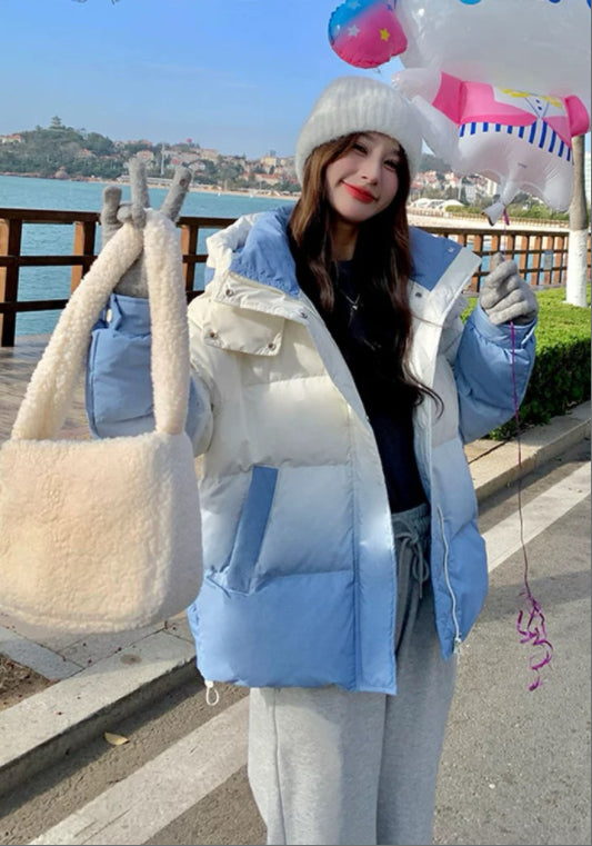 漸變藍羽絨服