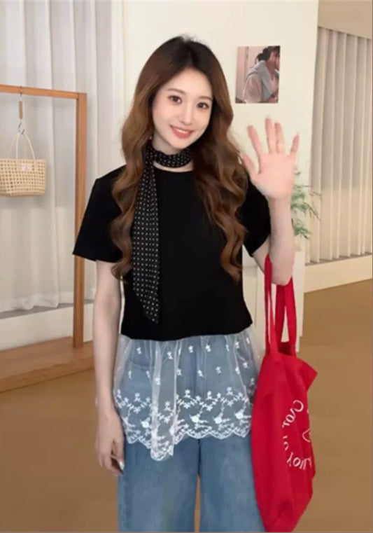 蕾絲邊上衣