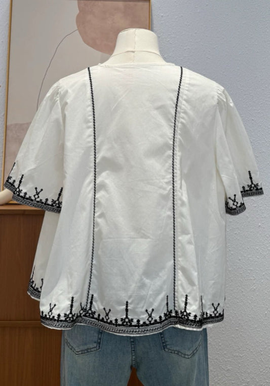 刺繡寬鬆上衣
