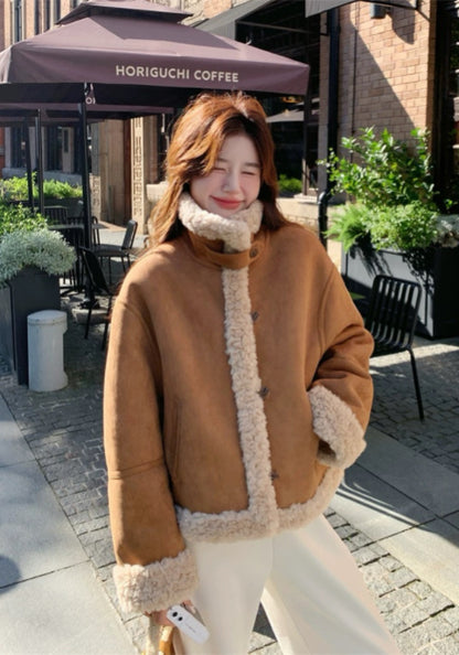 卡其羊羔毛外套