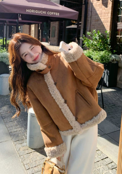 卡其羊羔毛外套