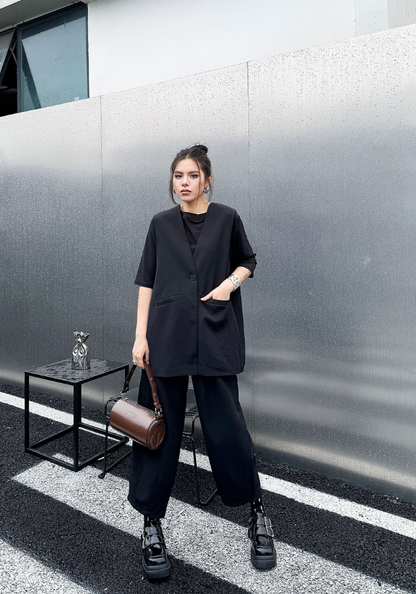 French style sleeveless suit