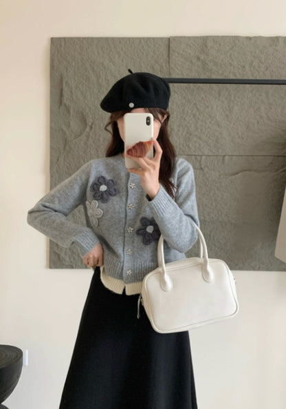 灰色立體花針織衫