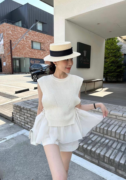 Mesh cake skirt + knitted vest suit