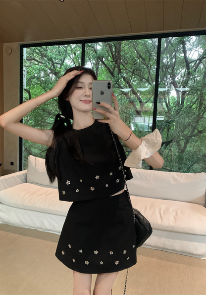 Xiaoxiangfeng three-dimensional flower vest + short skirt suit