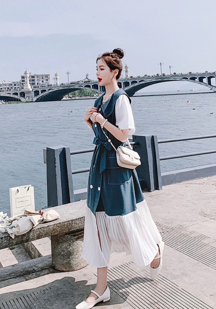 [Korean style pleated shirt long skirt]