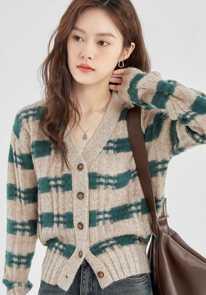 Premium green striped sweater