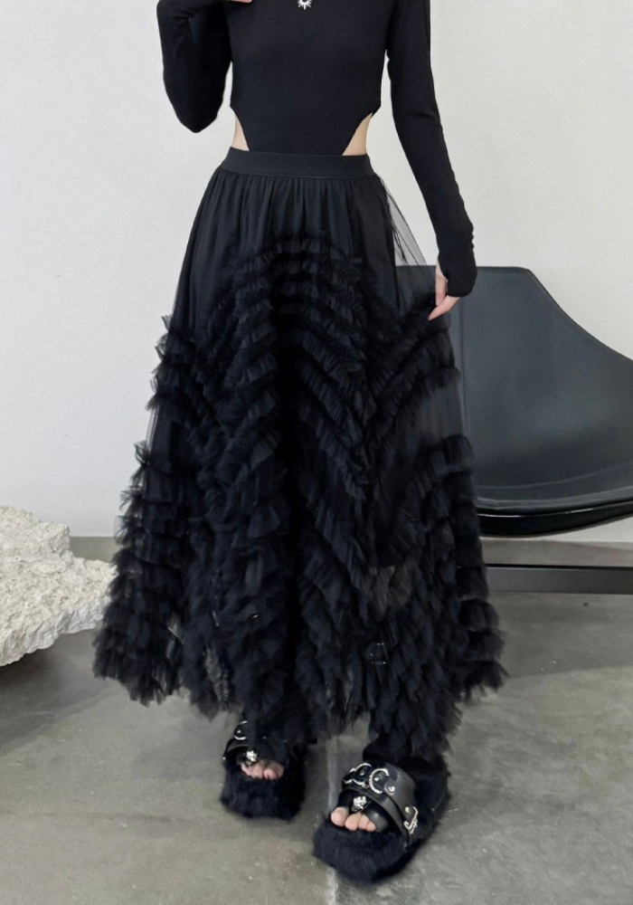 [Dark style mesh skirt with large skirt]