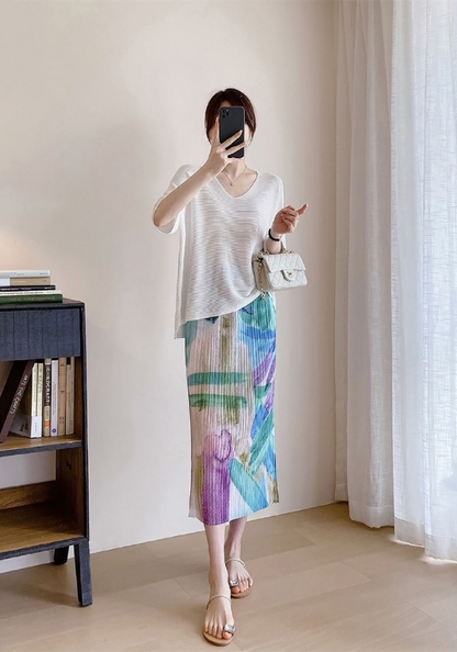 Printed straight pleated skirt