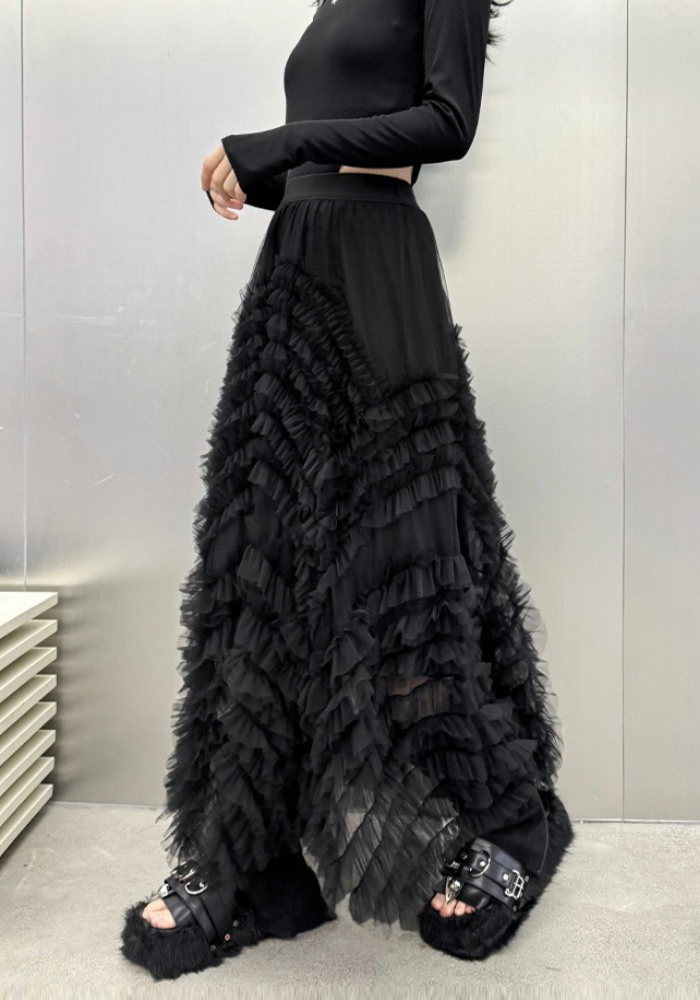 [Dark style mesh skirt with large skirt]