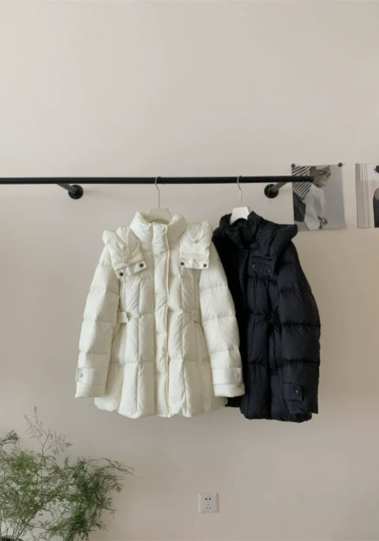連帽收腰羽絨服（少量現貨啦）