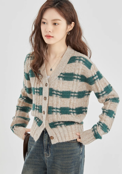 Premium green striped sweater