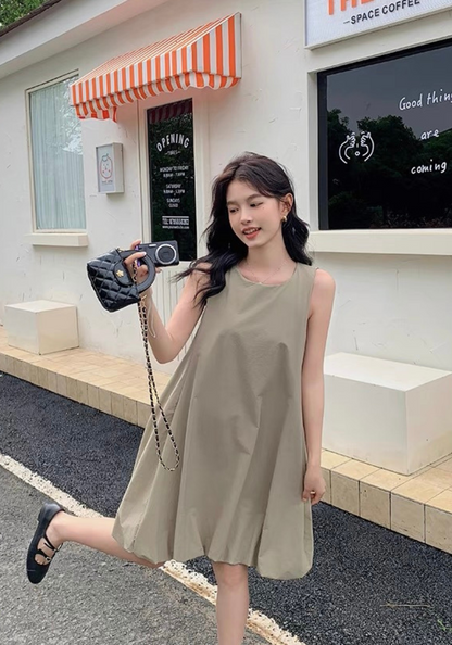 圓領無袖背心娃娃裙