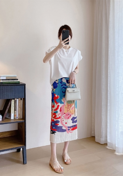 Printed straight pleated skirt