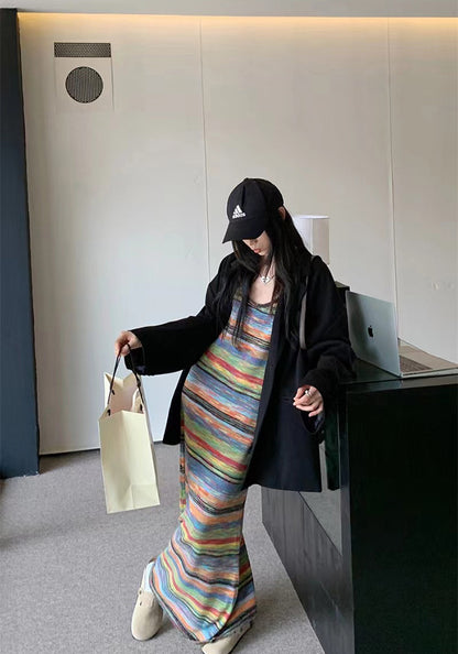 彩虹條紋針織連身裙