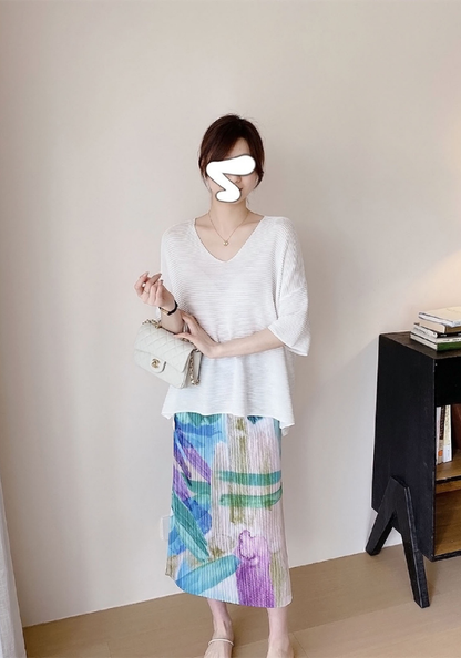 Printed straight pleated skirt
